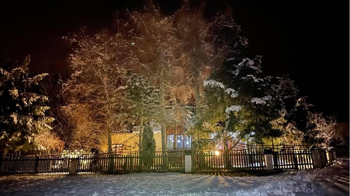 Góralska Czarcia Chata pod Jałowcem Stryszawa Exterior foto