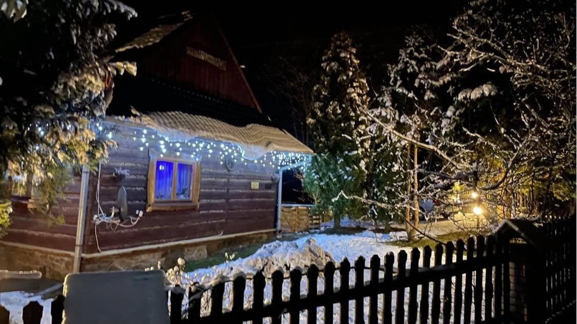 Góralska Czarcia Chata pod Jałowcem Stryszawa Exterior foto