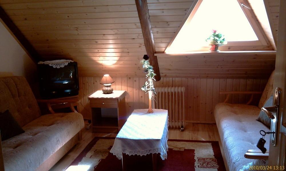 Góralska Czarcia Chata pod Jałowcem Stryszawa Exterior foto